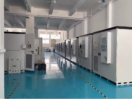 Ess Big 1MW 1 Mwh​​ 産業用リチウム イオン電池コンテナ太陽エネルギー貯蔵